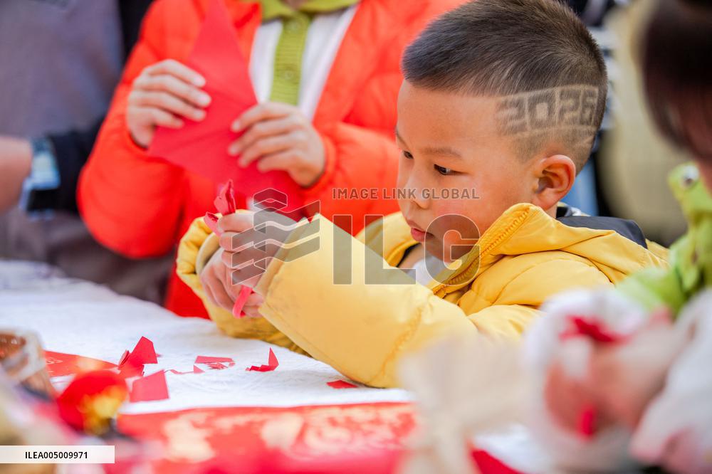 Chinese New Year Celebration Activities - China - Christopher
