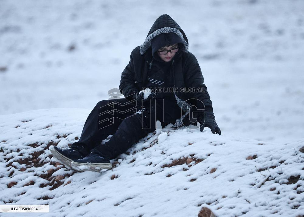 Rare Heavy Snowfall Blankets Erbil After 6 Years - Iraq