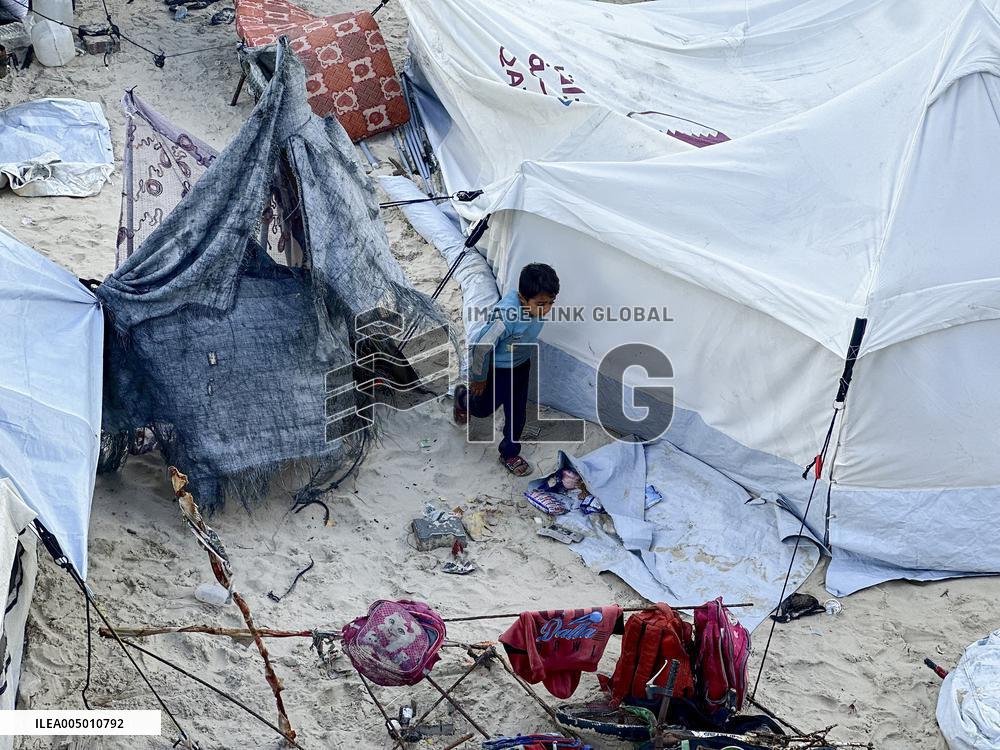 Tents Damaged By Storms - Khan Yunis