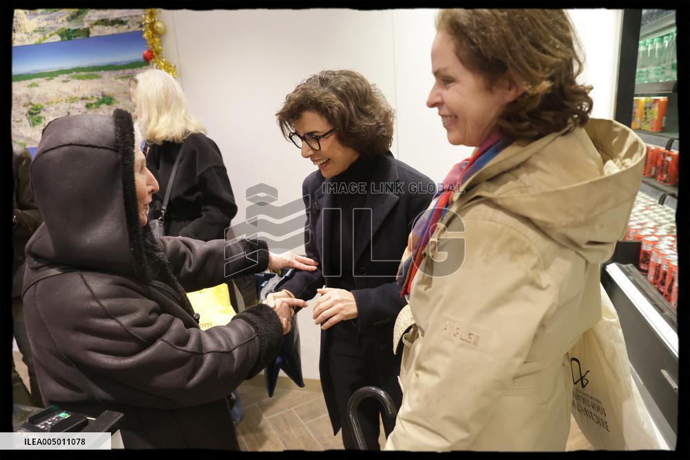 Exclusive - Rachida Dati At Monge Market Visit - Paris