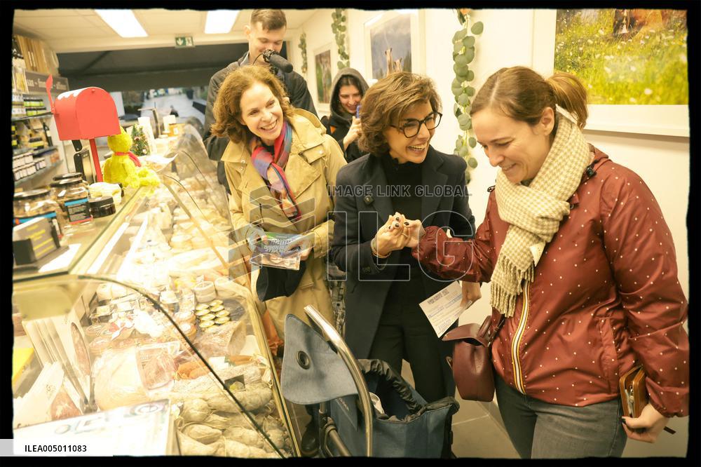 Exclusive - Rachida Dati At Monge Market Visit - Paris