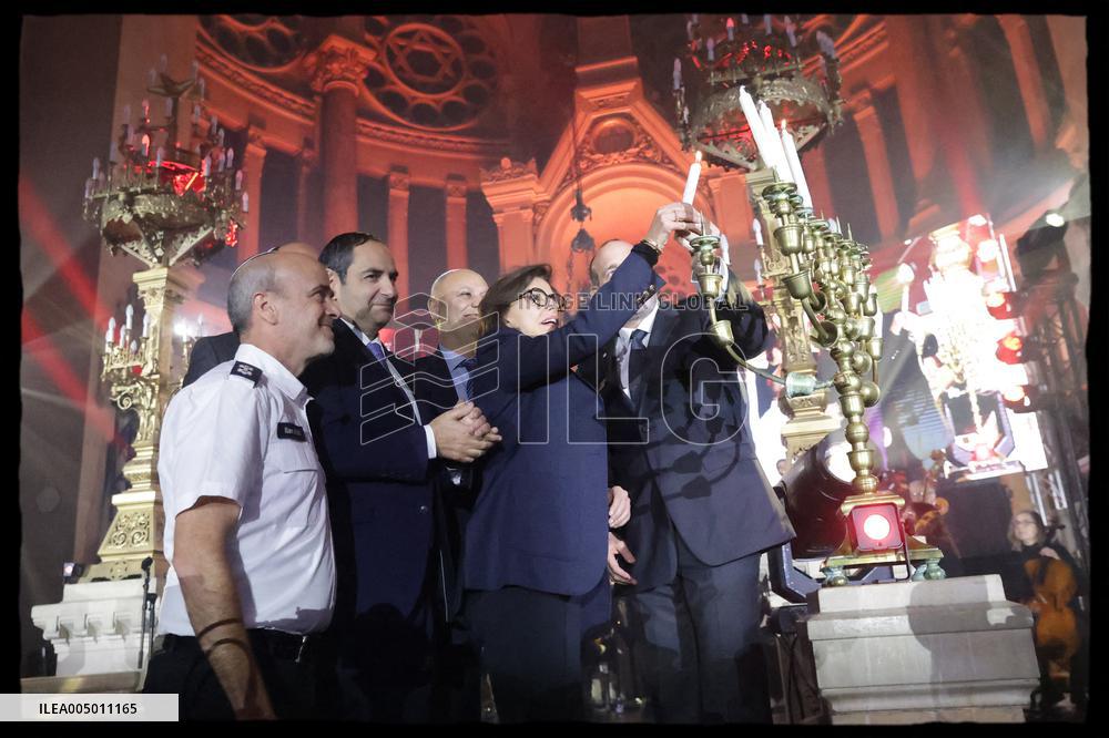 Rachida Dati At Grande Synagogue De La Victoire - Paris