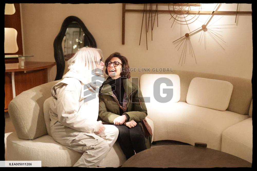 Exclusive Rachida Dati Visit Les Puces Market - Saint Ouen