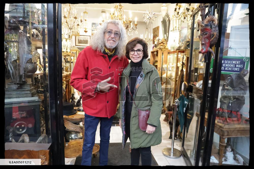 Exclusive Rachida Dati Visit Les Puces Market - Saint Ouen