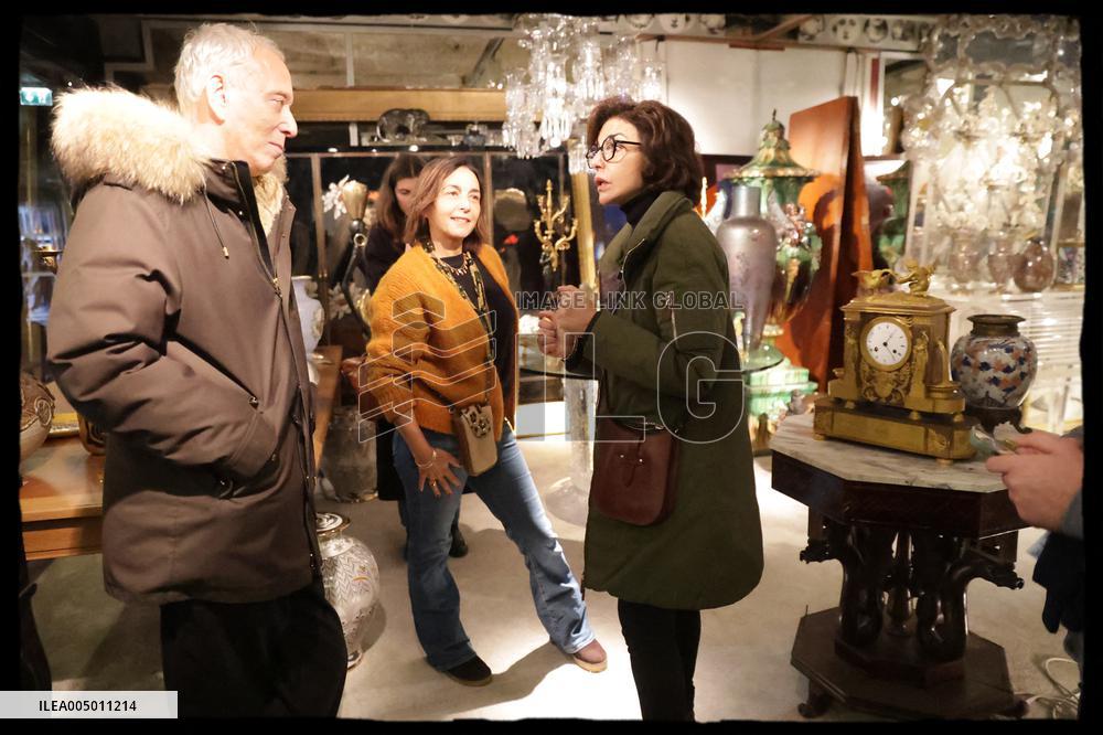 Exclusive Rachida Dati Visit Les Puces Market - Saint Ouen