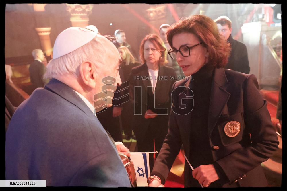 Rachida Dati At Grande Synagogue De La Victoire - Paris
