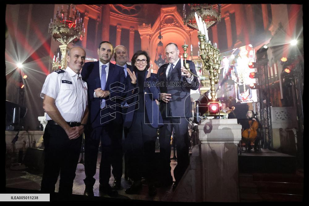 Rachida Dati At Grande Synagogue De La Victoire - Paris