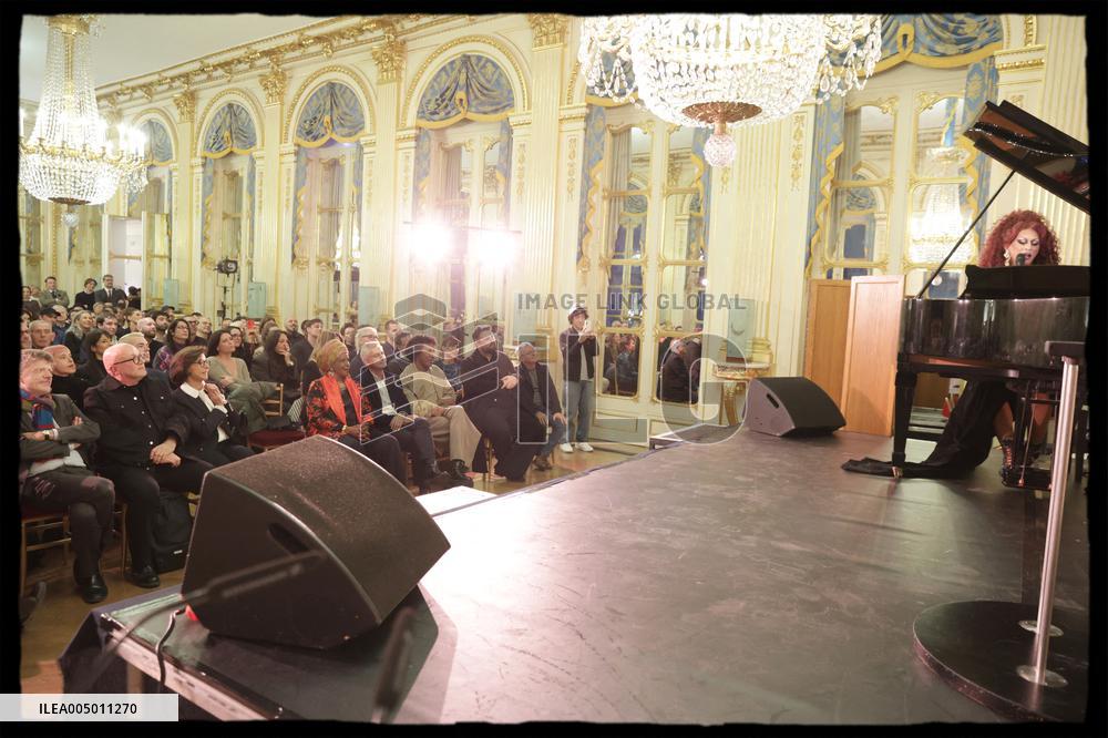 Exclusive - Rachida Dati Announces The Cabaret Season - Paris