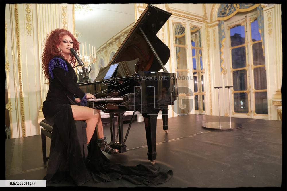 Exclusive - Rachida Dati Announces The Cabaret Season - Paris