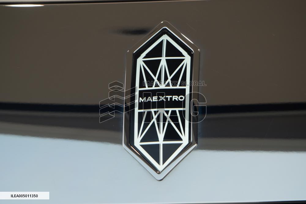 Huawei MAEXTRO Luxury Car