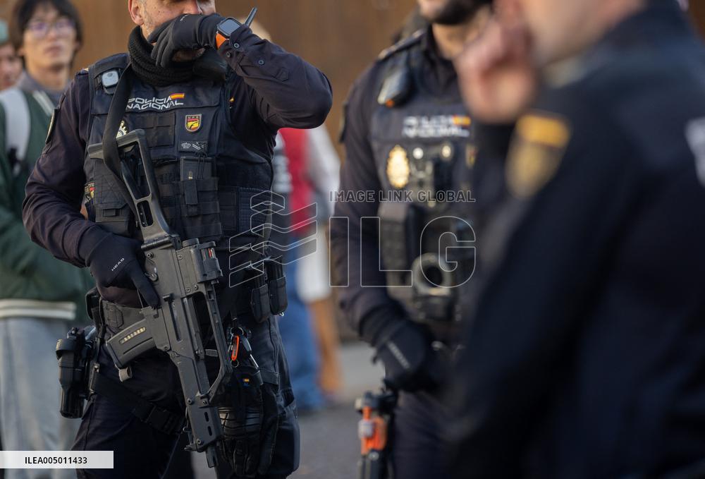 Madrid Police Headquarters Presents New Years Eve Security Plan - Madrid