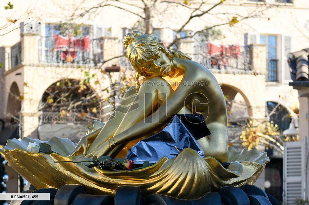Brigitte Bardot Statue Memorial - Saint Tropez
