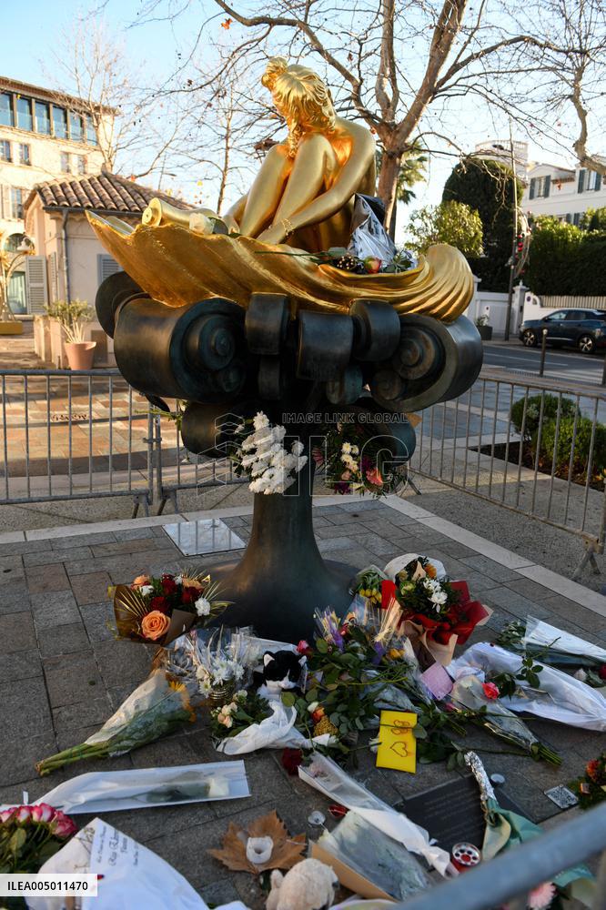Brigitte Bardot Statue Memorial - Saint Tropez