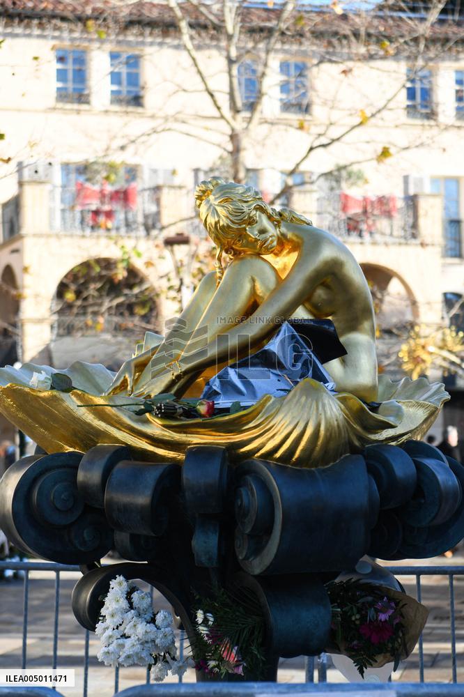 Brigitte Bardot Statue Memorial - Saint Tropez