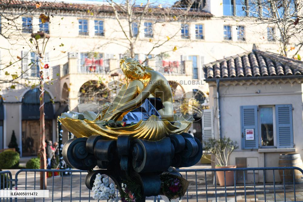Brigitte Bardot Statue Memorial - Saint Tropez