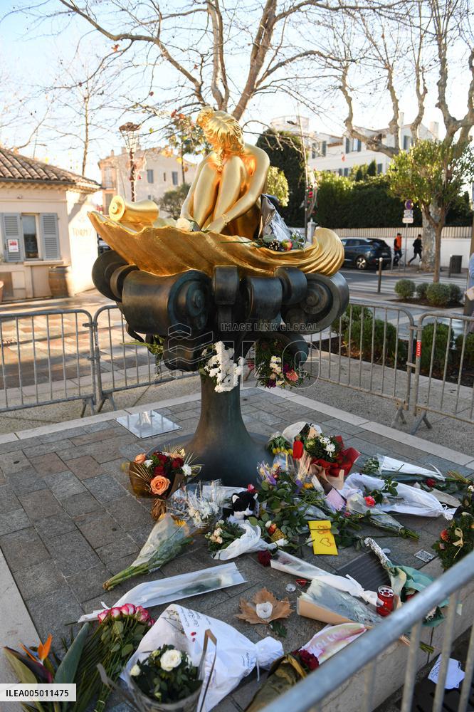 Brigitte Bardot Statue Memorial - Saint Tropez