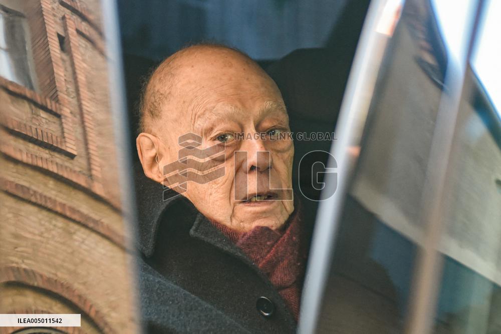 Jordi Pujol Attends Funeral of Carles Vilarrubi - Barcelona