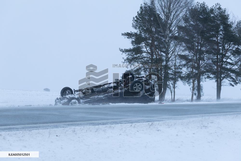 Slippery winter road