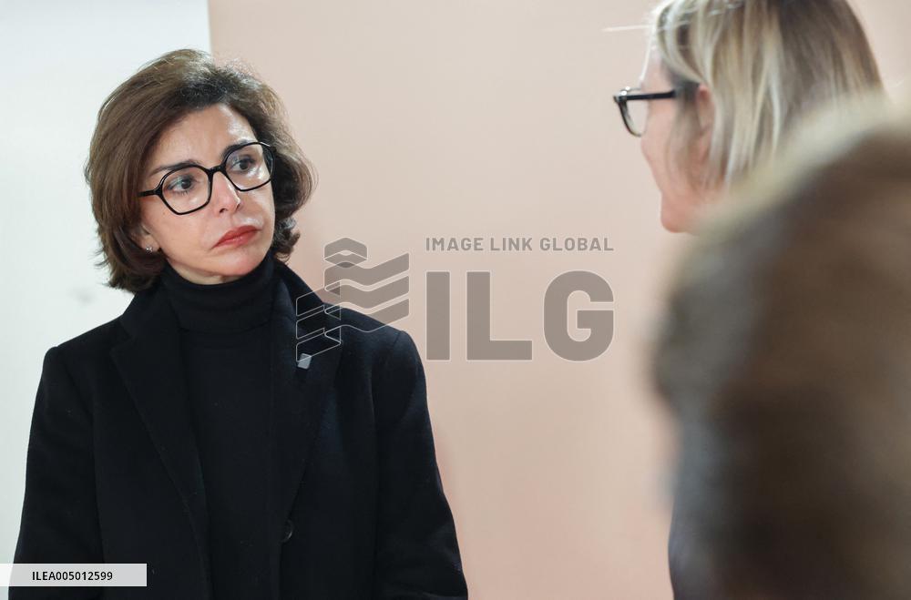 Exclu - Rachida Dati Visits the Emmaus Berthier Center - Paris