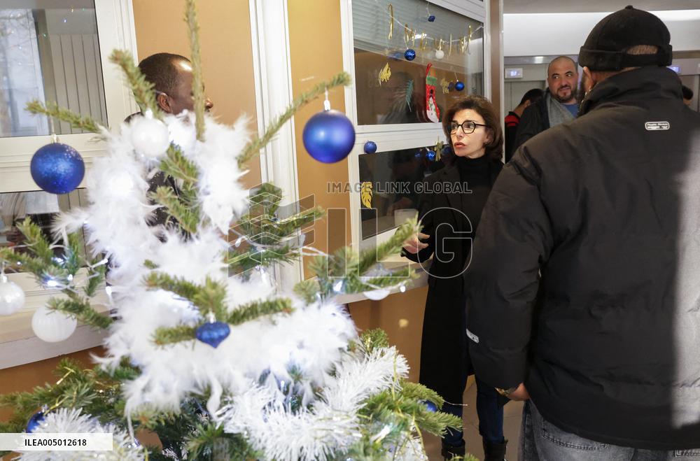 Exclu - Rachida Dati Visits the Emmaus Berthier Center - Paris