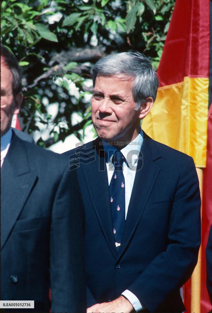 Reagan Signs Proclamation 5719 Honoring German-American Day 1987