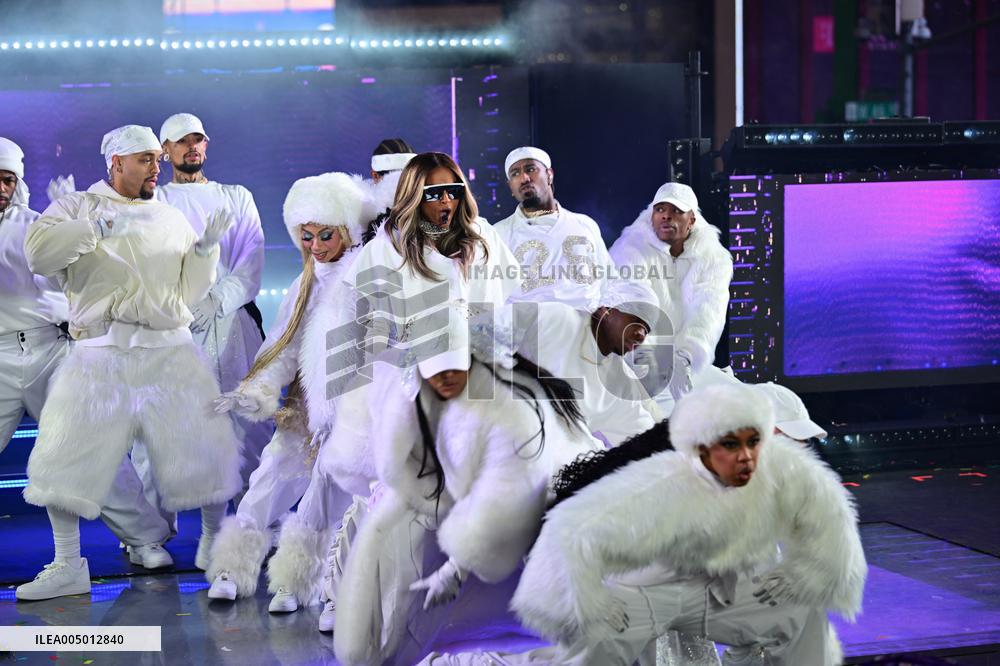 2025 New Years Eve in Times Square