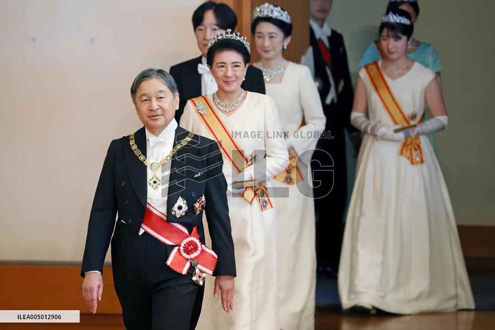 New Year ceremony attended by Japan's imperial family