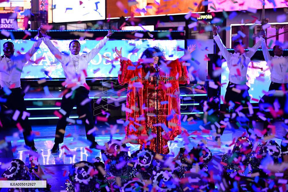 2025 New Years Eve in Times Square