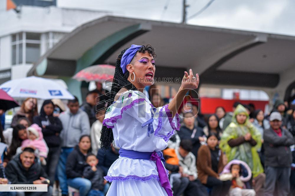 End of the year 'Desfile de Viudas' at the Multicolor Border Carnival in Ipiales, Colombia