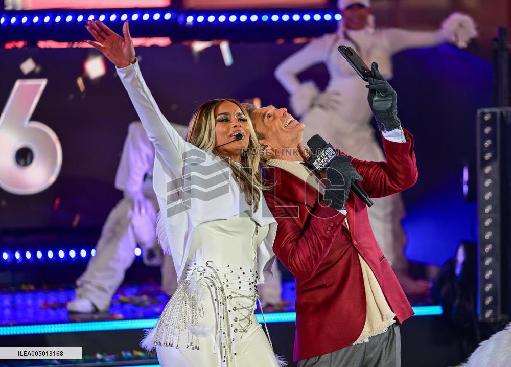 2025 New Years Eve in Times Square