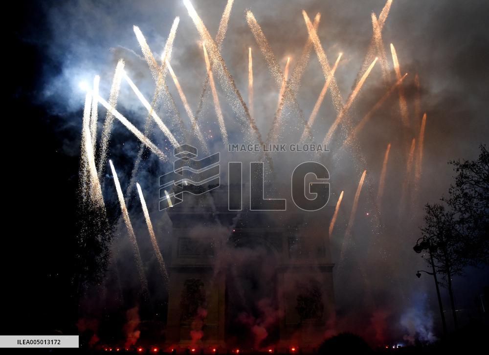 New Year Celebrations in France - Paris