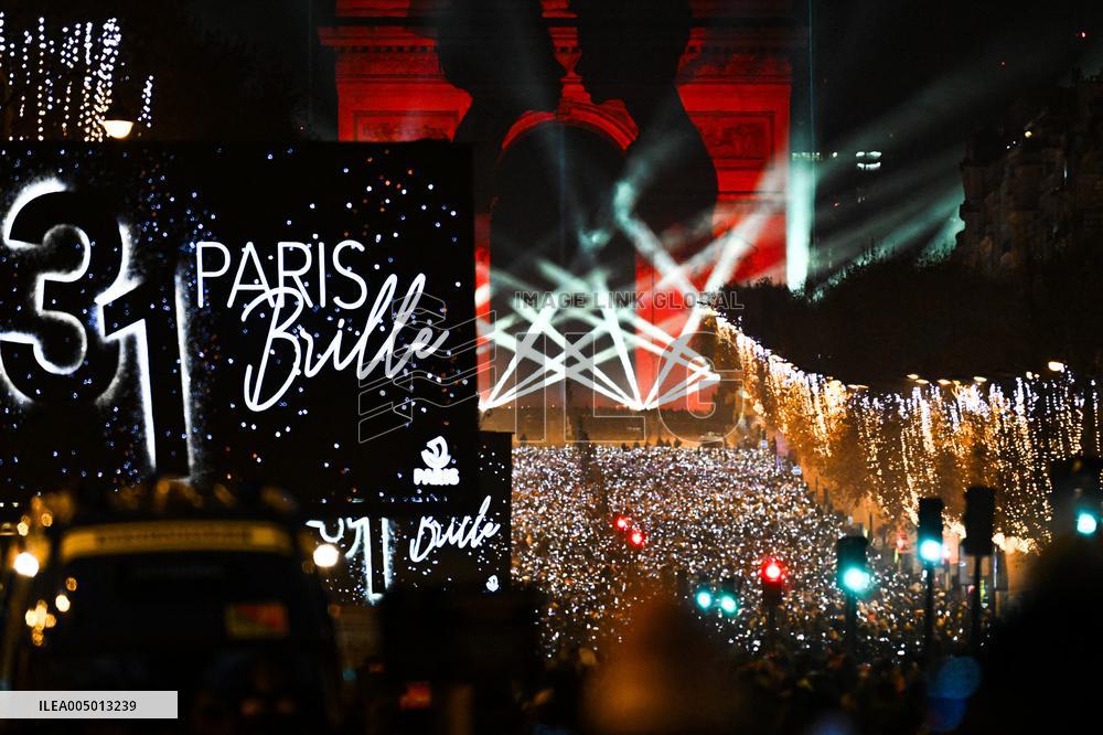 New Year Celebrations in France - Paris