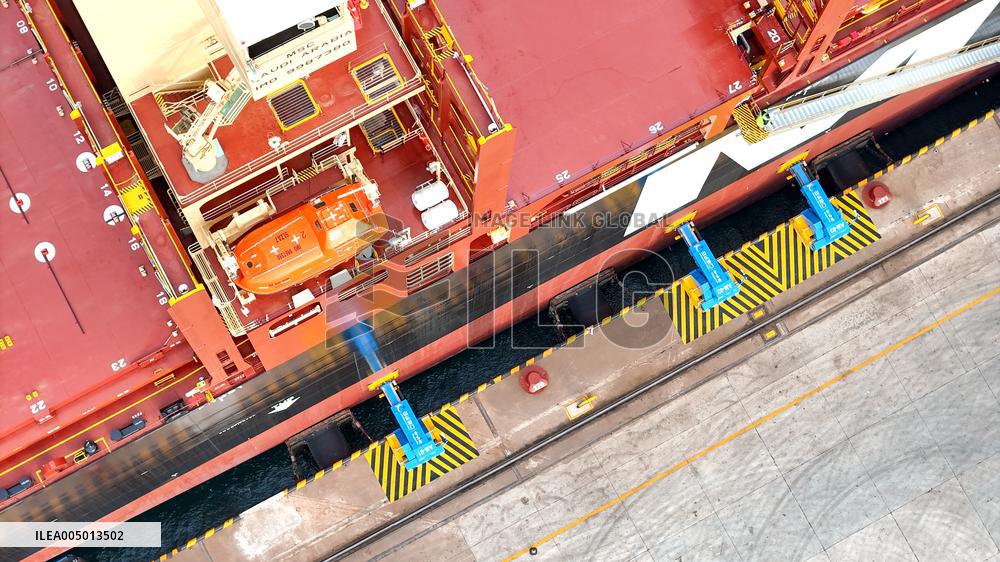 China First Vacuum-type Automatic Mooring System