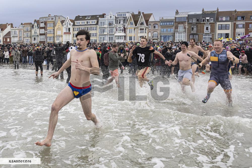 Bain des Givres At New Years Day Swim - Dunkirk
