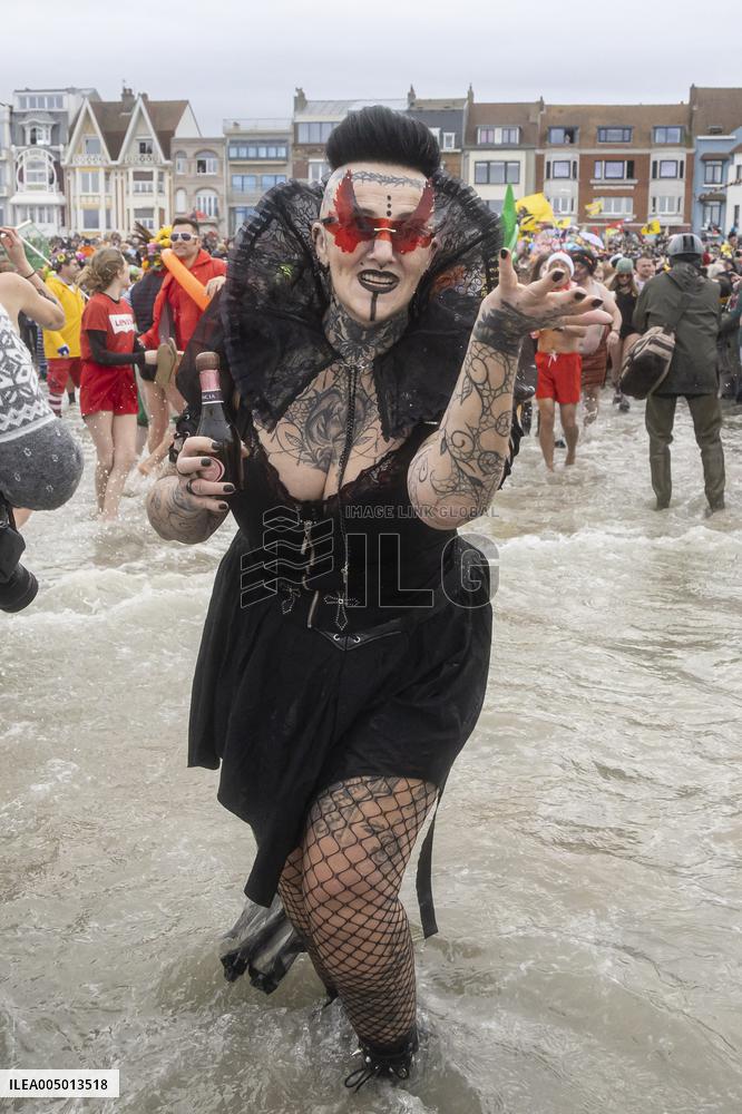 Bain des Givres At New Years Day Swim - Dunkirk