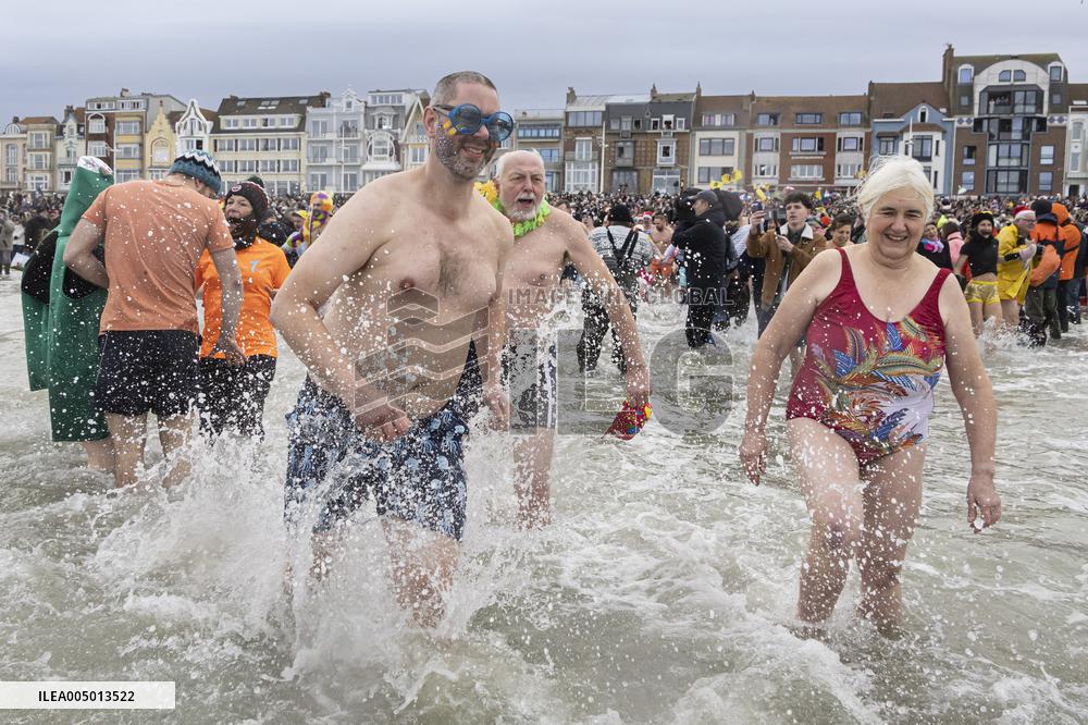 Bain des Givres At New Years Day Swim - Dunkirk