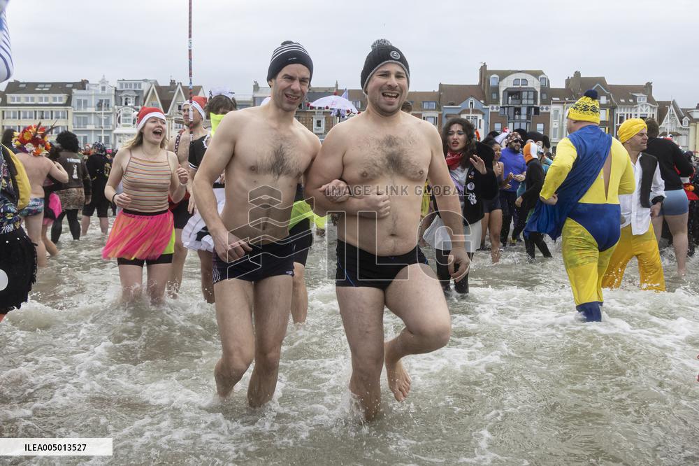 Bain des Givres At New Years Day Swim - Dunkirk