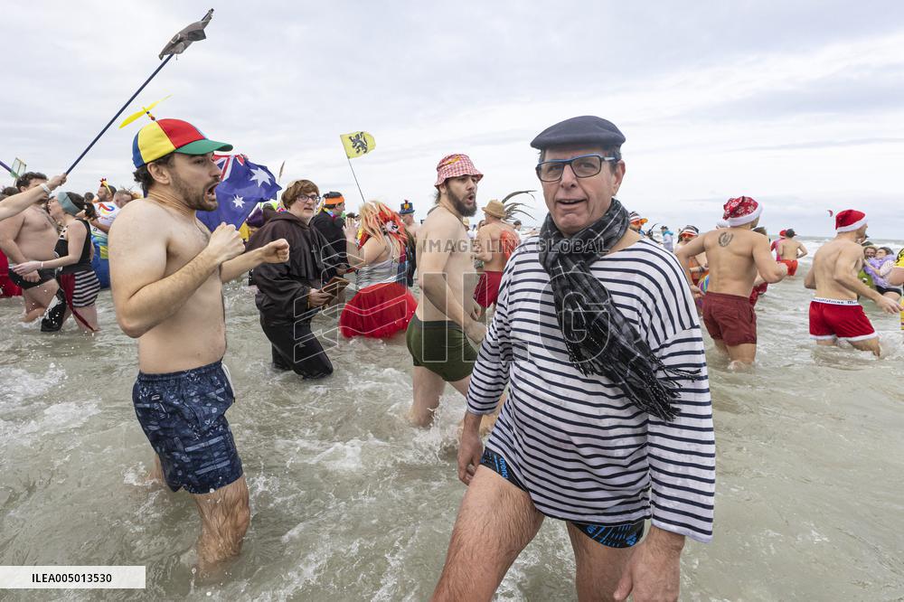 Bain des Givres At New Years Day Swim - Dunkirk