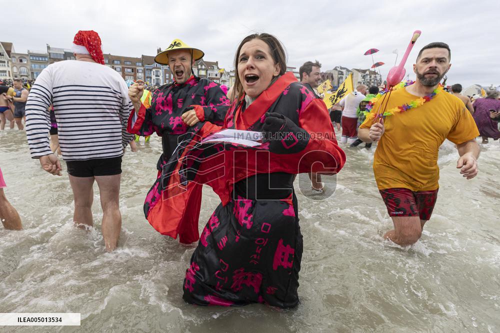 Bain des Givres At New Years Day Swim - Dunkirk