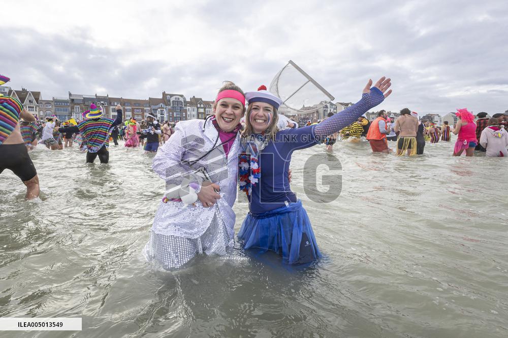 Bain des Givres At New Years Day Swim - Dunkirk