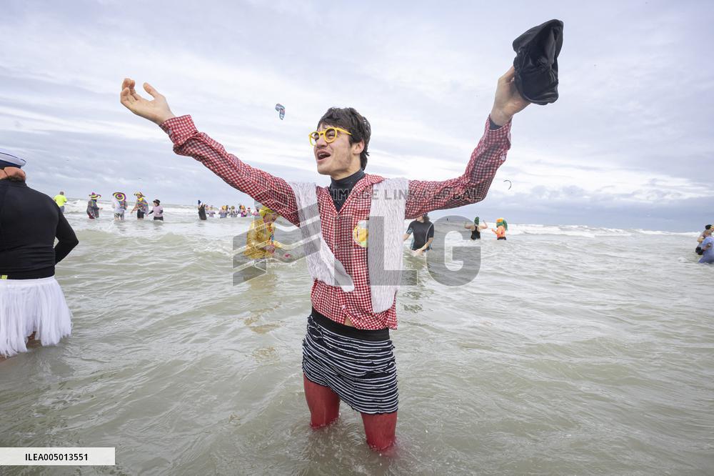 Bain des Givres At New Years Day Swim - Dunkirk
