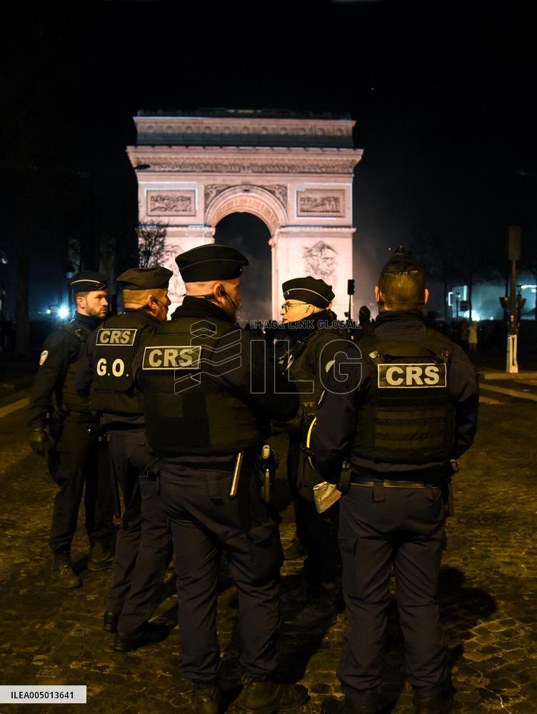 Security Measures At Arc de Triomphe New Year Show - Paris