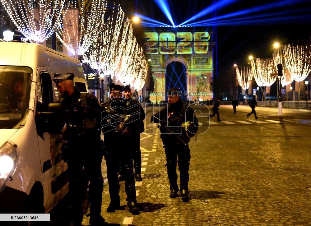 Security Measures At Arc de Triomphe New Year Show - Paris