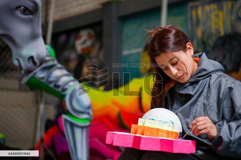 Miguel Mejia the Artisan Behind Twenty Years Crafting the Black and Whites Carnival - Carnaval de Negros y Blancos 2026