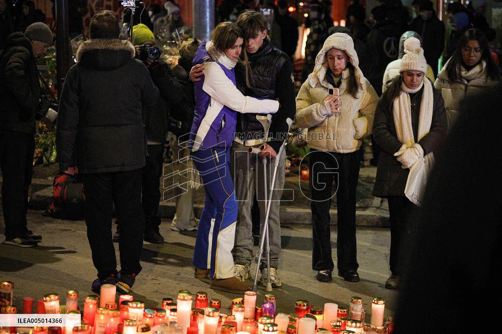 Tribute to victims at Le Constellation bar - Crans Montana