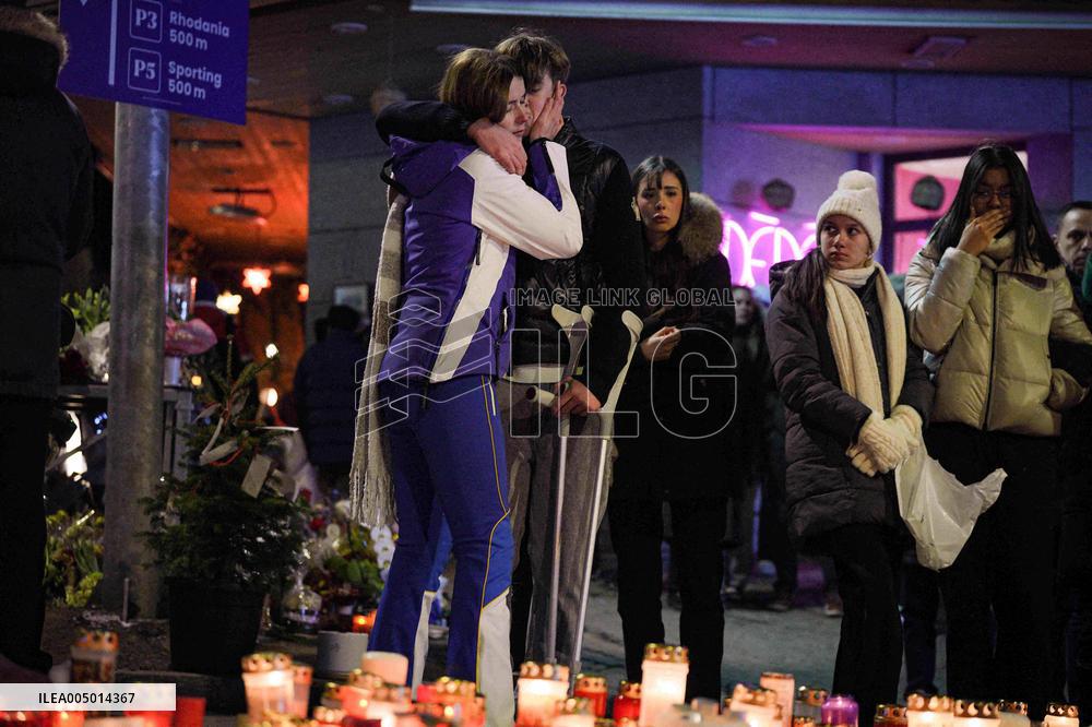 Tribute to victims at Le Constellation bar - Crans Montana