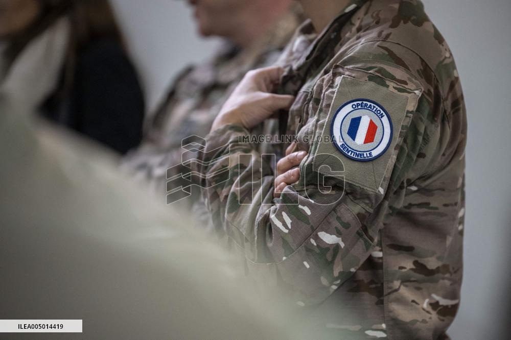 Sentinelle mission in front of the Eiffel Tower in Paris