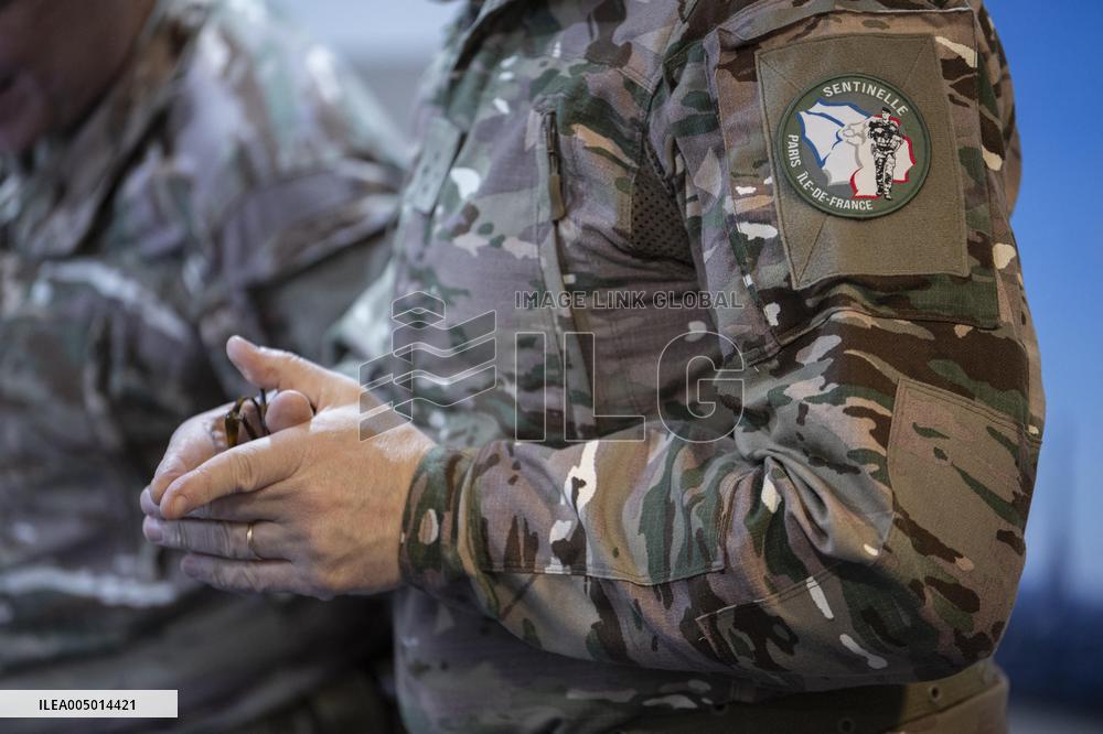 Sentinelle mission in front of the Eiffel Tower in Paris