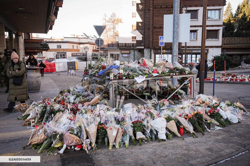Tribute to victims at Le Constellation bar - Crans Montana