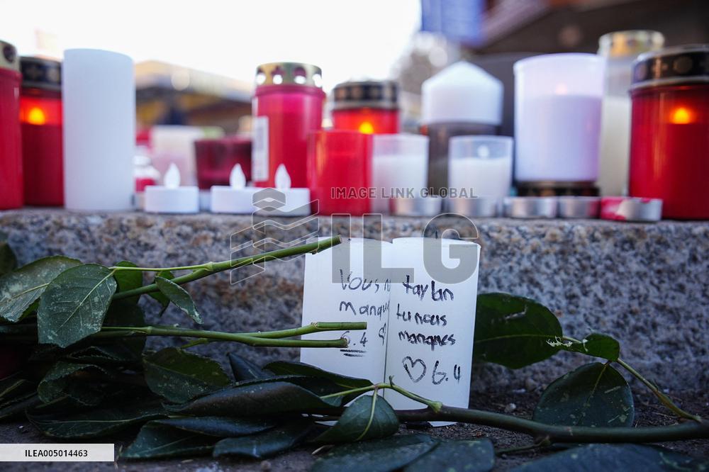 Tribute to victims at Le Constellation bar - Crans Montana